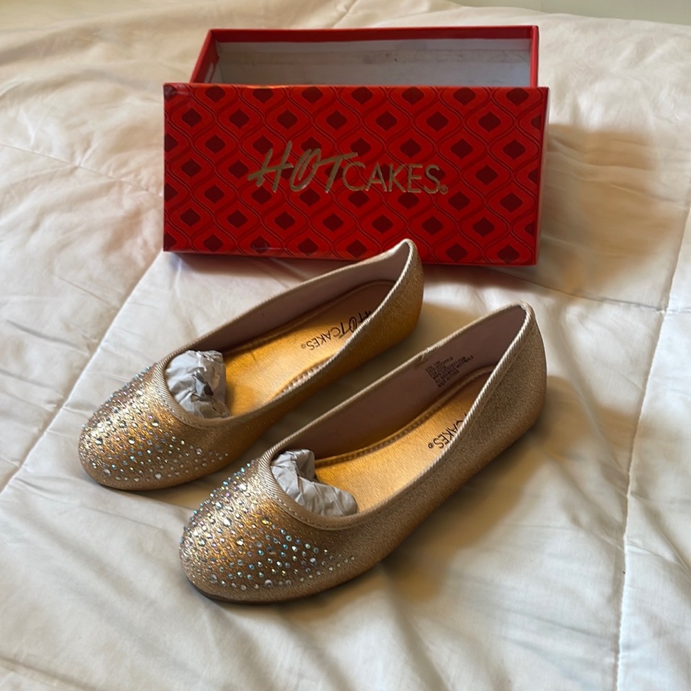 Hot cakes, size 13/m for kid